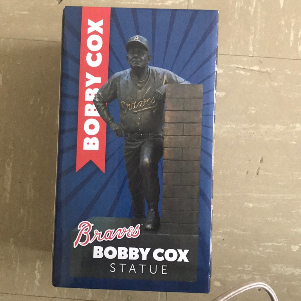 Bobby Cox Statue